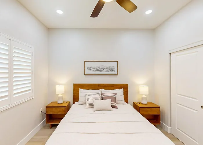 Desert Breeze Getaway *